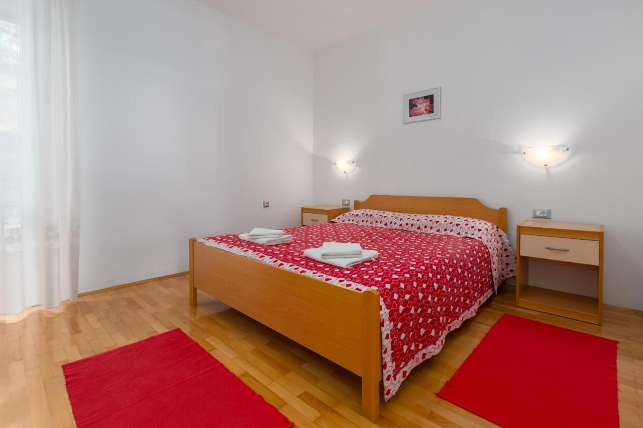 Apartments Maria Пореч Екстериор снимка