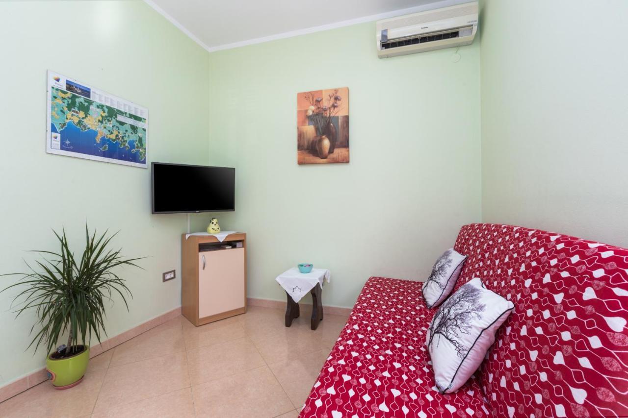 Apartments Maria Пореч Екстериор снимка