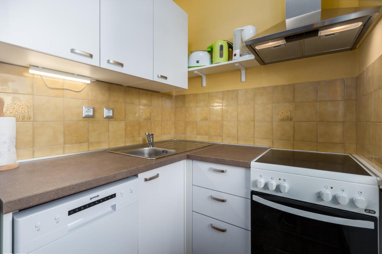 Apartments Maria Пореч Екстериор снимка