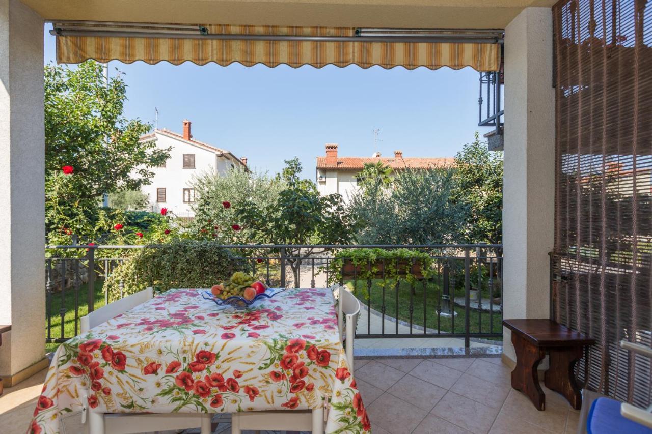 Apartments Maria Пореч Екстериор снимка