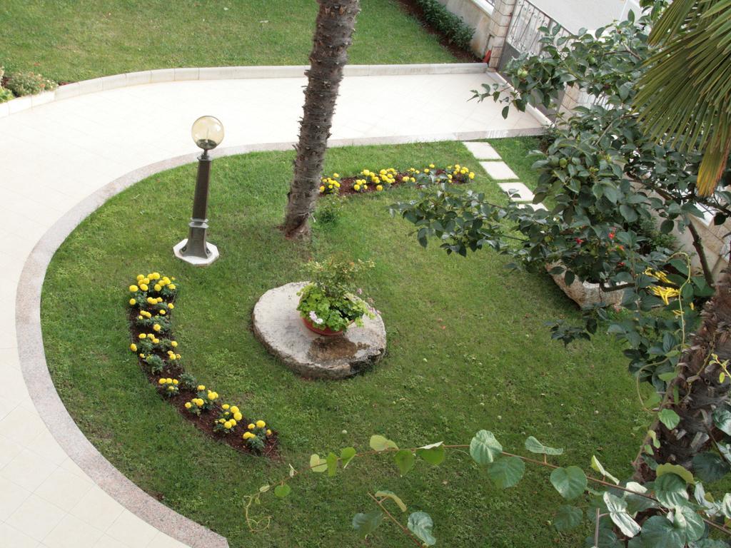 Apartments Maria Пореч Екстериор снимка